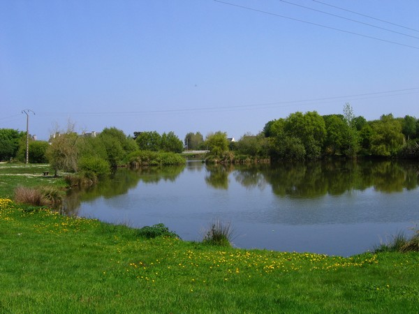 Aire du Plan d'eau du Val Jégu